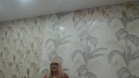 CamDiva1 online show from 12-13-24, 10:51