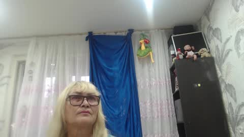 CamDiva1 online show from 10-02-25, 02:40