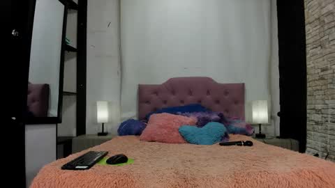 Snapshot of cameron_april chatting on 11-21-25, 11:53 cameron_april online show from 11-21-25, 11:53