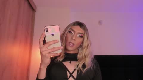 Cameron online show from 01-12-26, 01:44