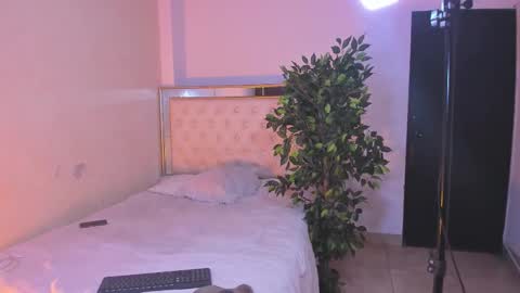 cami_betancurt online show from 01-18-26, 03:54