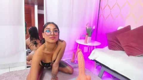 Camila online show from 02-09-25, 04:25