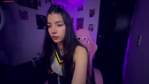 Snapshot of cami_mila99 chatting on 05-19-26, 06:09 CAMI online show from 05-19-26, 06:09