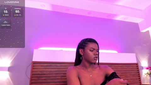 camiestrada online show from 01-12-25, 10:43