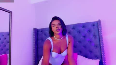 camiestrada online show from 10-30-25, 09:59