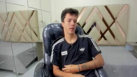 Snapshot of camievan chatting on 03-02-26, 01:07 camievan online show from 03-02-26, 01:07