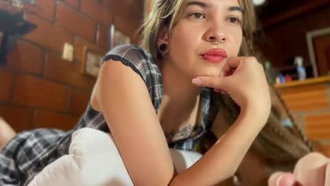 camii19y online show from 09-11-25, 10:10