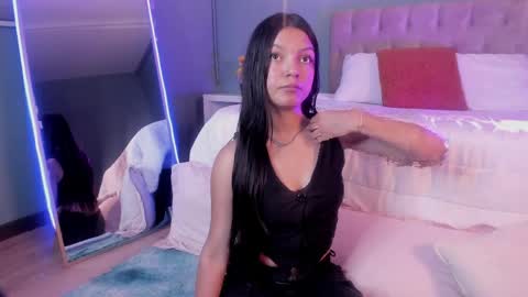 Snapshot of camii_bunnie chatting on 04-08-26, 03:50 Cami online show from 04-08-26, 03:50