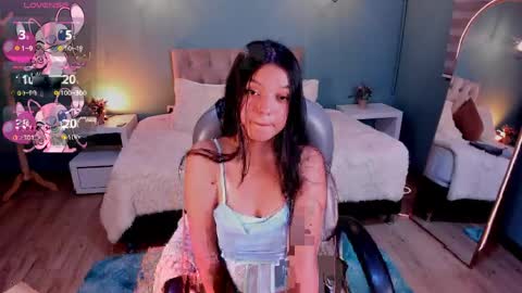 Snapshot of camii_bunnie chatting on 05-07-26, 04:18 Cami online show from 05-07-26, 04:18