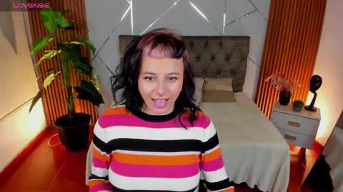 Cami online show from 10-18-25, 05:10