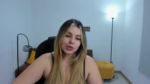 Camila online show from 02-09-25, 07:05