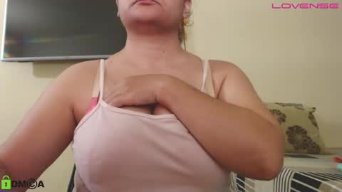 Camila  online show from 09-27-25, 04:34