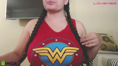 Camila  online show from 10-28-25, 03:47