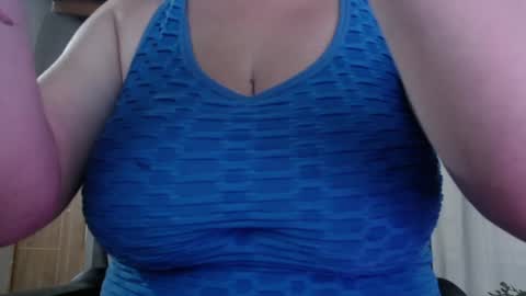 Snapshot of camila1912 chatting on 01-14-25, 01:26 camila online show from 01-14-25, 01:26