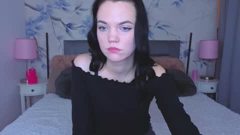 Snapshot of camila_777_ chatting on 11-22-25, 09:03 Camila online show from 11-22-25, 09:03