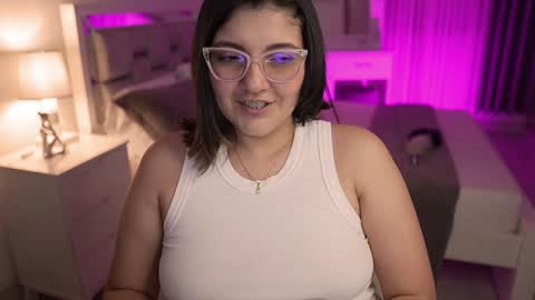 Camila buitrago online show from 12-20-24, 04:31