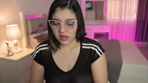 Camila buitrago online show from 12-25-24, 05:58