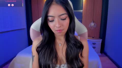 Snapshot of camila_dupont chatting on 09-18-25, 03:52 Camila online show from 09-18-25, 03:52