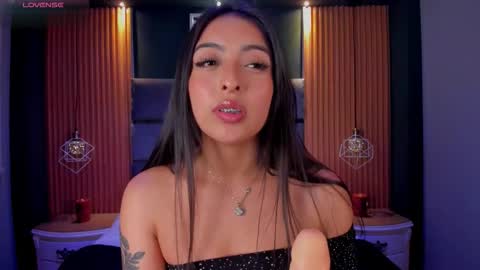 Snapshot of camila_dupont chatting on 10-04-25, 04:21 Camila online show from 10-04-25, 04:21