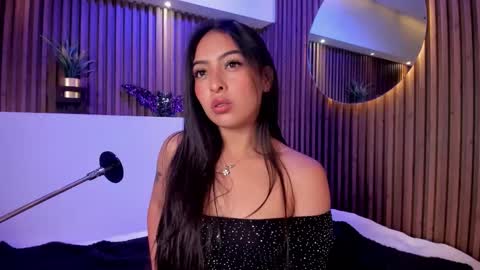 Snapshot of camila_dupont chatting on 10-22-25, 04:24 Camila online show from 10-22-25, 04:24