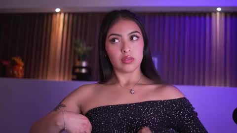 Snapshot of camila_dupont chatting on 11-12-25, 04:24 Camila online show from 11-12-25, 04:24