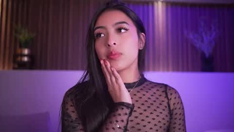 Snapshot of camila_dupont chatting on 11-18-25, 04:17 Camila online show from 11-18-25, 04:17