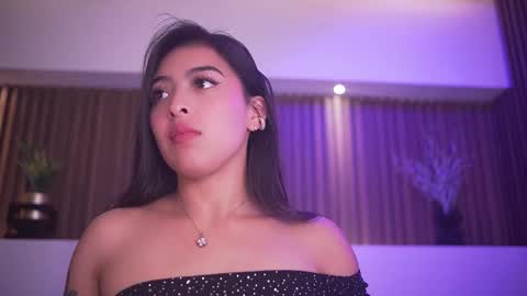 Snapshot of camila_dupont chatting on 11-27-25, 08:05 Camila online show from 11-27-25, 08:05