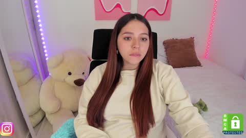 Snapshot of camila_ec2 chatting on 02-06-25, 12:00 C A M I online show from 02-06-25, 12:00