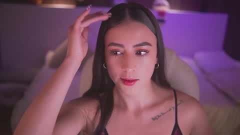 camila_martinez9 online show from 12-03-25, 11:30