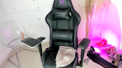 natalia bigpeach online show from 01-22-25, 05:26