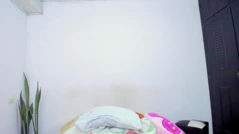 Snapshot of camilaa_foxxx chatting on 05-05-26, 04:15 camilaa foxxx online show from 05-05-26, 04:15