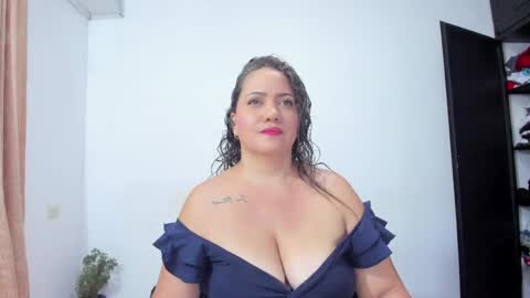 Snapshot of camilaa_foxxx chatting on 05-29-26, 11:03 camilaa foxxx online show from 05-29-26, 11:03