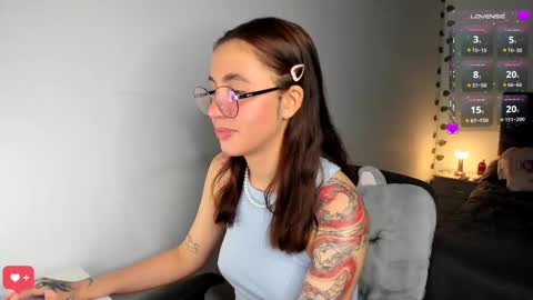 Snapshot of camilaalee chatting on 01-13-25, 12:19 CAMILAA LEE online show from 01-13-25, 12:19