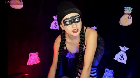 Snapshot of camilaandrade_ chatting on 10-31-25, 10:16 Cami online show from 10-31-25, 10:16