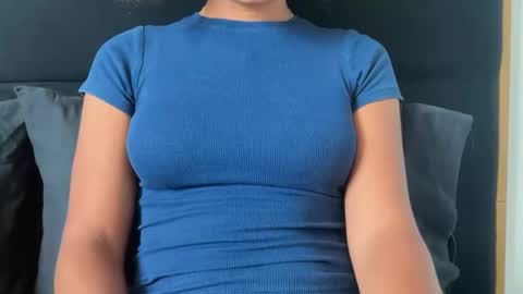 Snapshot of camilabrooks53 chatting on 09-21-25, 06:09 camilabrooks53 online show from 09-21-25, 06:09