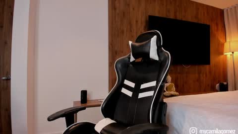 Camila online show from 11-11-25, 12:10