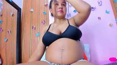 camila online show from 11-24-25, 01:00