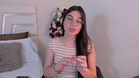 Snapshot of camilasofiia chatting on 02-04-25, 10:45 Camila online show from 02-04-25, 10:45