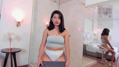 Snapshot of camilavalence chatting on 05-05-26, 11:29 CAMILA online show from 05-05-26, 11:29