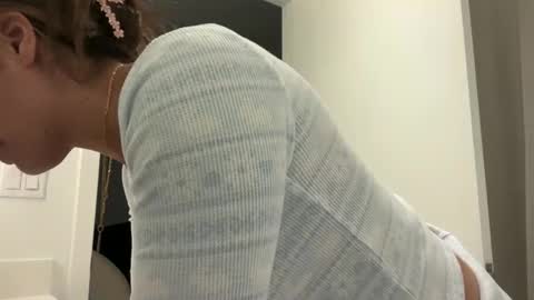 camiliakxoxo online show from 11-10-25, 01:48