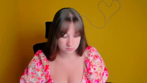 Snapshot of camilla_body chatting on 06-27-26, 06:07 Camilla online show from 06-27-26, 06:07