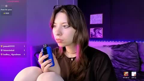 Snapshot of camilla_evers chatting on 05-12-26, 06:32 Camilla online show from 05-12-26, 06:32