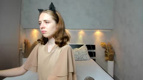 Camilla online show from 09-12-25, 12:11