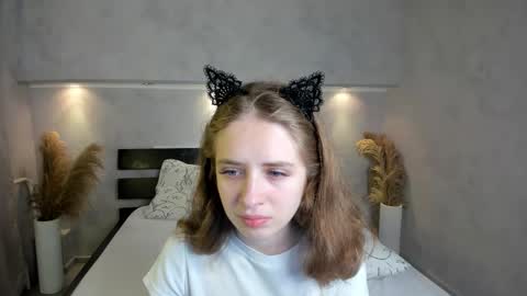 Camilla online show from 10-09-25, 01:14