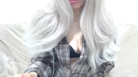 Snapshot of camillebunny chatting on 04-24-26, 02:36 CamilleBunny online show from 04-24-26, 02:36