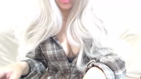 Snapshot of camillebunny chatting on 04-27-26, 03:04 CamilleBunny online show from 04-27-26, 03:04