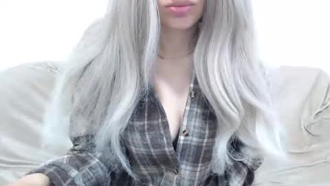 Snapshot of camillebunny chatting on 05-05-26, 02:30 CamilleBunny online show from 05-05-26, 02:30