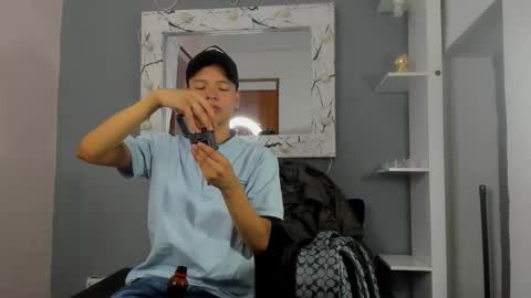 Snapshot of camillo_virgil chatting on 09-12-25, 10:48 Camillo Virgil online show from 09-12-25, 10:48