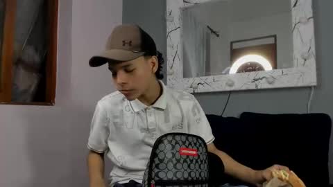 Snapshot of camillo_virgil chatting on 09-15-25, 10:48 Camillo Virgil online show from 09-15-25, 10:48