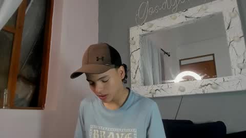 Snapshot of camillo_virgil chatting on 09-16-25, 10:49 Camillo Virgil online show from 09-16-25, 10:49